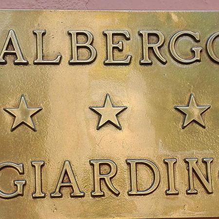 Albergo Giardino Toscolano Maderno Exterior foto