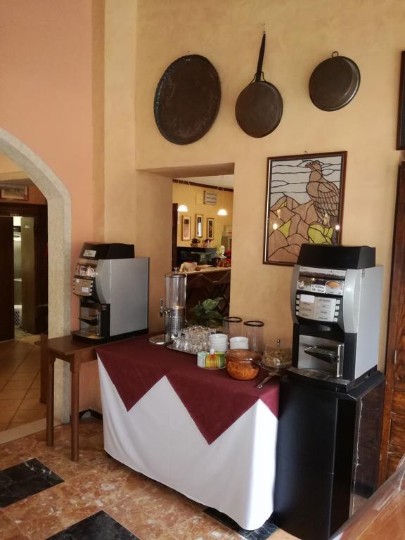 Albergo Giardino Toscolano Maderno Exterior foto