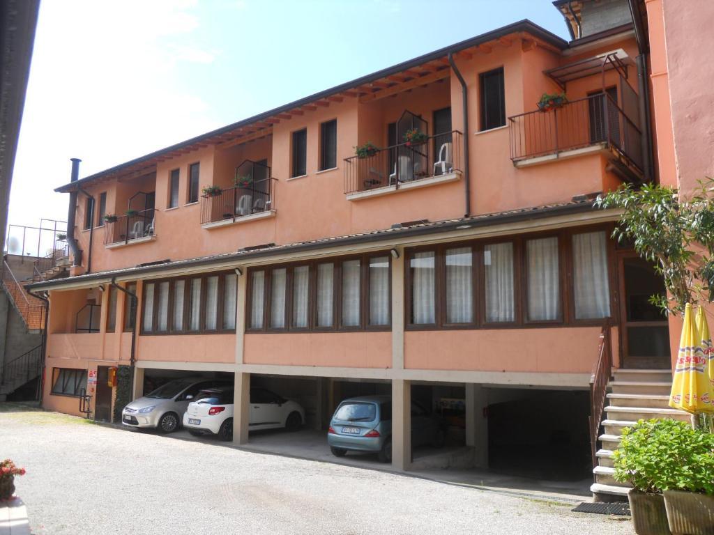 Albergo Giardino Toscolano Maderno Exterior foto