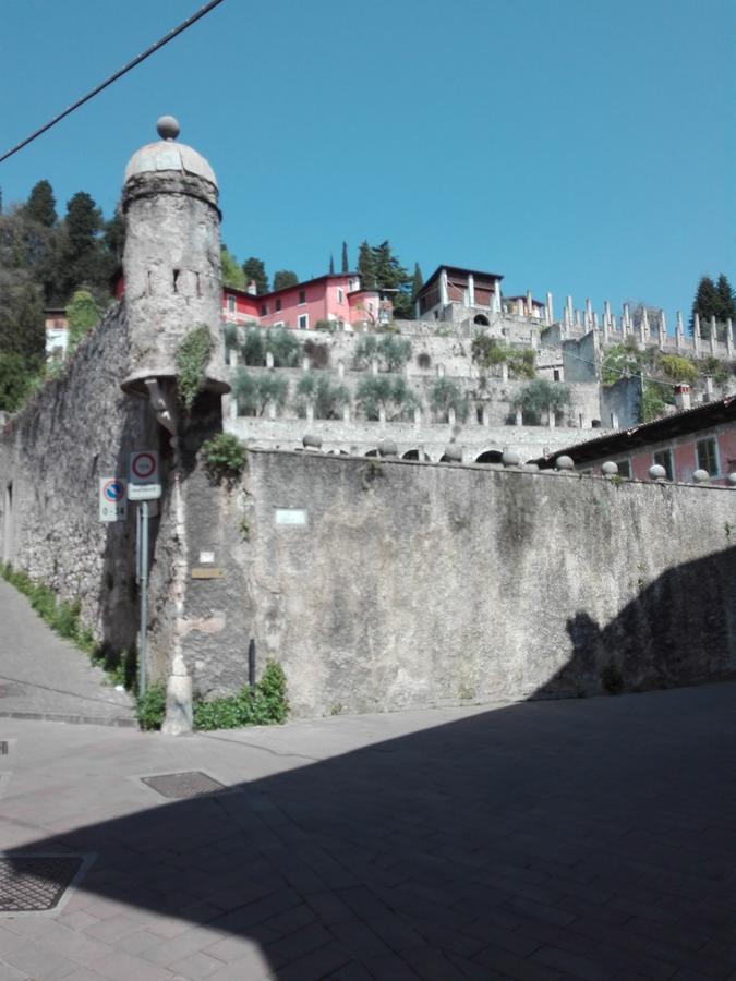 Albergo Giardino Toscolano Maderno Exterior foto