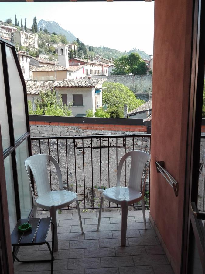 Albergo Giardino Toscolano Maderno Exterior foto