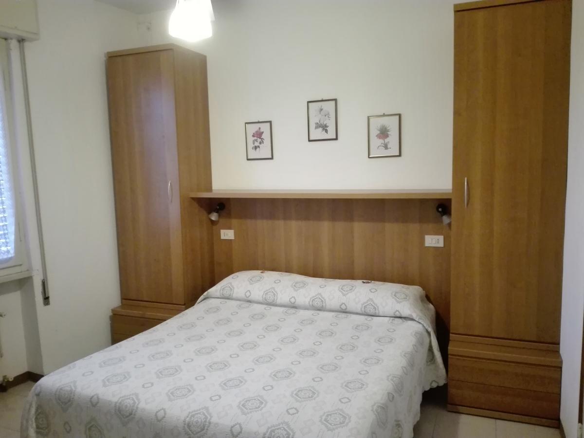 Albergo Giardino Toscolano Maderno Exterior foto